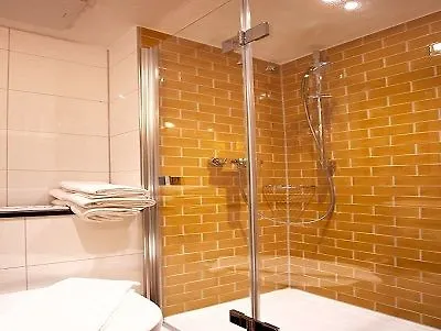 유로파 라이프 3*